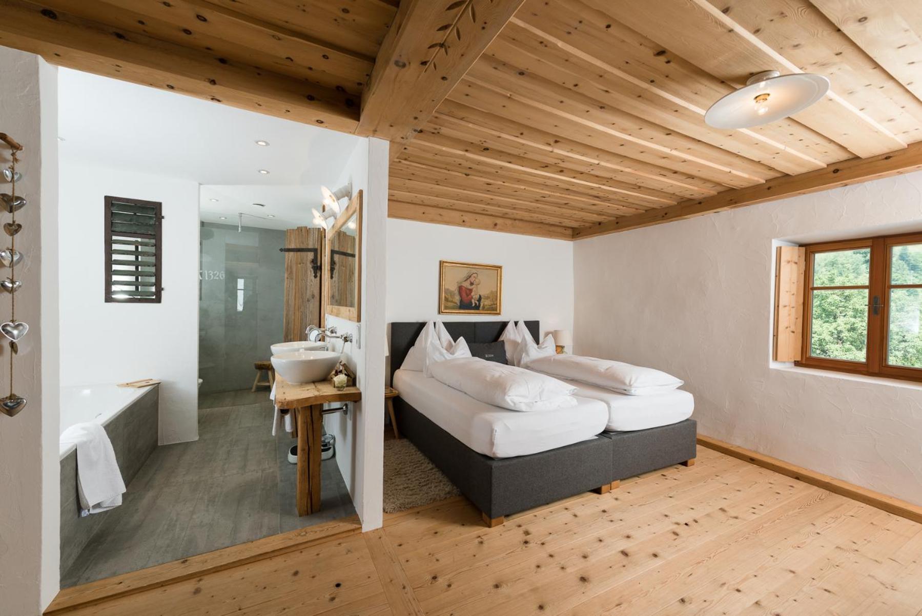 Hotel & Gourmetwirtshaus Kirchenwirt Seit 1326 레오강 외부 사진