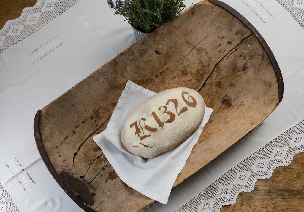Hotel & Gourmetwirtshaus Kirchenwirt Seit 1326 레오강 외부 사진