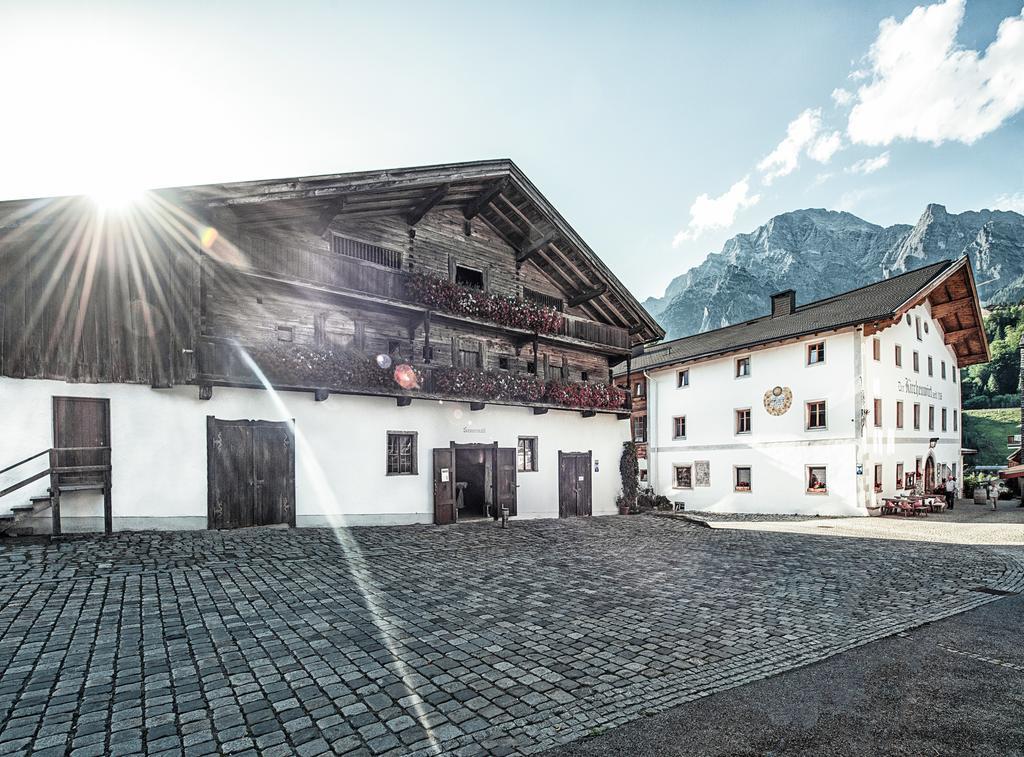 Hotel & Gourmetwirtshaus Kirchenwirt Seit 1326 레오강 외부 사진