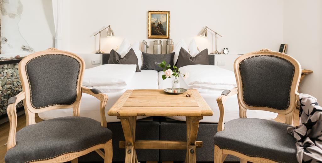 Hotel & Gourmetwirtshaus Kirchenwirt Seit 1326 레오강 외부 사진