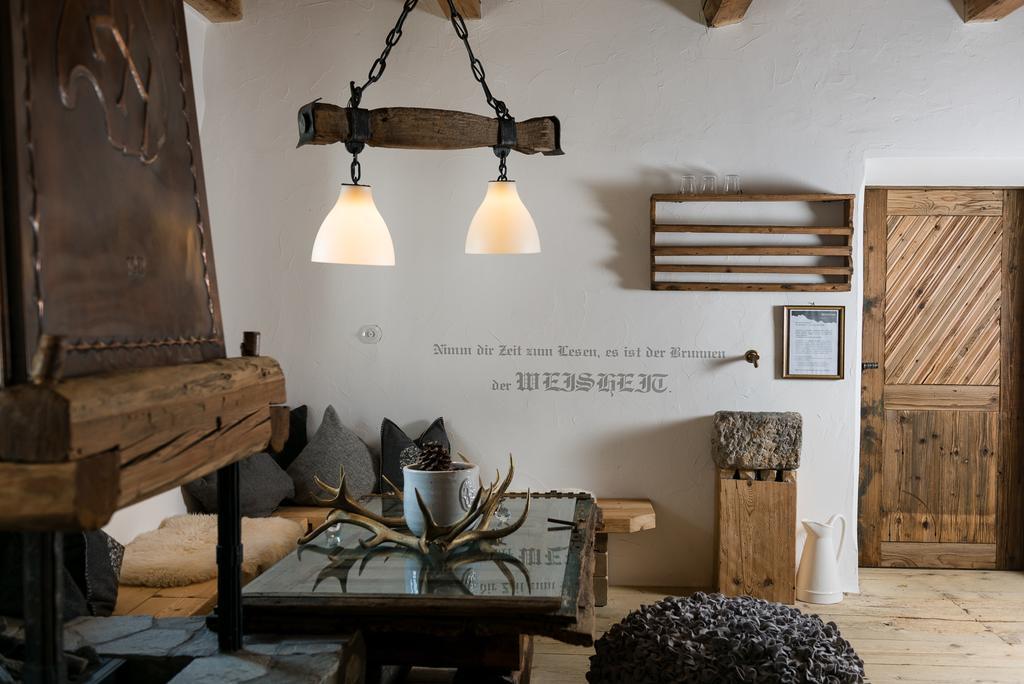 Hotel & Gourmetwirtshaus Kirchenwirt Seit 1326 레오강 외부 사진