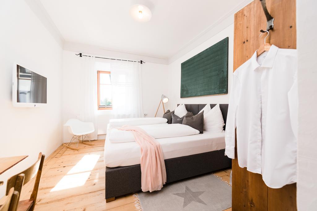 Hotel & Gourmetwirtshaus Kirchenwirt Seit 1326 레오강 외부 사진